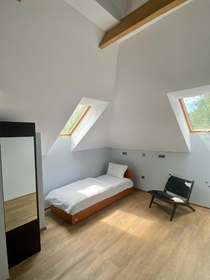 The One Apartman (Adults Only) Aparthotel Siófok Buitenkant foto